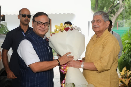 असम को फिश और डेयरी हब बनाने की तैयारी, सीएम सरमा ने ललन सिंह से की मुलाकात असम को फिश और डेयरी हब बनाने की तैयारी, सीएम सरमा ने ललन सिंह से की मुलाकात