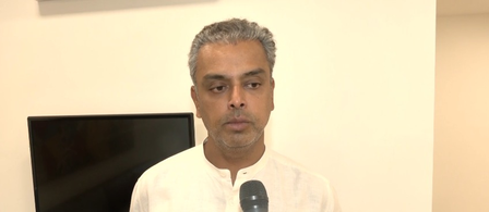 मुंबई मैनहोल हादसे पर मिलिंद देवरा की मांग, लापरवाह अधिकारियों पर हो सख्त कार्रवाई मुंबई मैनहोल हादसे पर मिलिंद देवरा की मांग, लापरवाह अधिकारियों पर हो सख्त कार्रवाई