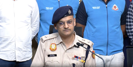 ड्रग तस्करी के एक बड़े नेटवर्क का भंडाफोड़, तीन आरोपी गिरफ्तार ड्रग तस्करी के एक बड़े नेटवर्क का भंडाफोड़, तीन आरोपी गिरफ्तार