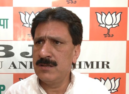 समग्र शिक्षा की पुस्तकों में अलगाववादियों का महिमामंडन अस्वीकार्य  भाजपा प्रवक्ता अल्ताफ ठाकुर