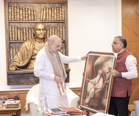 केंद्रीय गृह मंत्री अमित शाह से तरुण चुघ की मुलाकात, नशा तस्करी और गैंगस्टरवाद समेत कई मुद्दों पर की चर्चा केंद्रीय गृह मंत्री अमित शाह से तरुण चुघ की मुलाकात, नशा तस्करी और गैंगस्टरवाद समेत कई मुद्दों पर की चर्चा