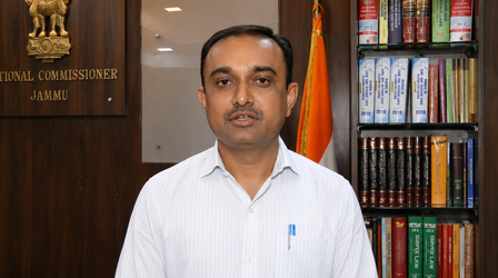 अमरनाथ यात्रा के लिए 9 जुलाई तक ऑन-द-स्पॉट पंजीकरण के टोकन फुल डिविजनल कमिश्नर अमरनाथ यात्रा के लिए 9 जुलाई तक ऑन-द-स्पॉट पंजीकरण के टोकन फुल डिविजनल कमिश्नर