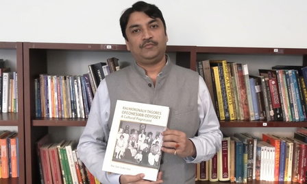 पीएम मोदी का स्वागत करने को इंडोनेशिया बेताब, भारतीय मूल के लेखक भेंट करेंगे खास किताब पीएम मोदी का स्वागत करने को इंडोनेशिया बेताब, भारतीय मूल के लेखक भेंट करेंगे खास किताब