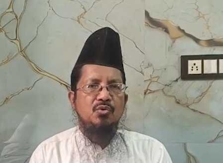 जम्मू-कश्मीर की पाठ्यपुस्तकों में आतंकियों के महिमामंडन का आरोप, मौलाना शहाबुद्दीन ने तत्काल प्रतिबंध की मांग की जम्मू-कश्मीर की पाठ्यपुस्तकों में आतंकियों के महिमामंडन का आरोप, मौलाना शहाबुद्दीन ने तत्काल प्रतिबंध की मांग की