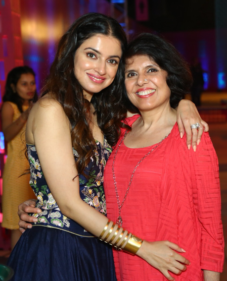 Divya Khossla says 'the strength in me is you' as she remembers her mother on death anniversary Divya Khossla says 'the strength in me is you' as she remembers her mother on death anniversary