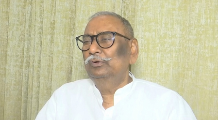 प्रशांत किशोर के चुनाव लड़ने के ऐलान पर जेडीयू नेता चंदेश्वर प्रसाद का तंज, बोले-होगी बुरी हार प्रशांत किशोर के चुनाव लड़ने के ऐलान पर जेडीयू नेता चंदेश्वर प्रसाद का तंज, बोले-होगी बुरी हार