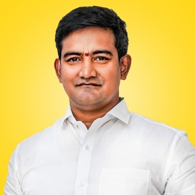 तट के पास नाव डूबने के बाद लापता छह मछुआरों की तलाश जारी कोंडापल्ली श्रीनिवास तट के पास नाव डूबने के बाद लापता छह मछुआरों की तलाश जारी कोंडापल्ली श्रीनिवास
