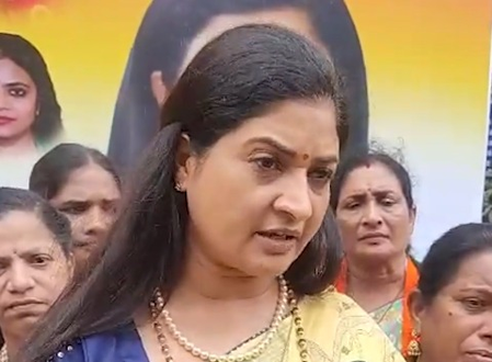 लोकतंत्र और संविधान को कमजोर कर रही है भाजपा, महिला कांग्रेस उठाएगी जनहित के मुद्दे अलका लांबा लोकतंत्र और संविधान को कमजोर कर रही है भाजपा, महिला कांग्रेस उठाएगी जनहित के मुद्दे अलका लांबा