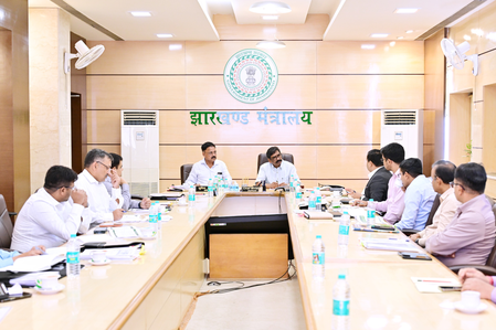 सीएम हेमंत सोरेन ने इको टूरिज्म और स्पोर्ट्स यूनिवर्सिटी के लिए कार्ययोजना बनाने का दिया निर्देश सीएम हेमंत सोरेन ने इको टूरिज्म और स्पोर्ट्स यूनिवर्सिटी के लिए कार्ययोजना बनाने का दिया निर्देश