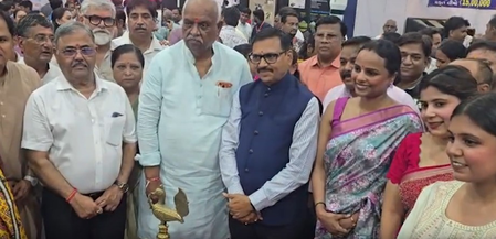 समृद्ध गुजरात प्रदर्शनी में सरकार की योजनाओं के बारे में जान सकेंगे लोग दिनेश मकवाना समृद्ध गुजरात प्रदर्शनी में सरकार की योजनाओं के बारे में जान सकेंगे लोग दिनेश मकवाना
