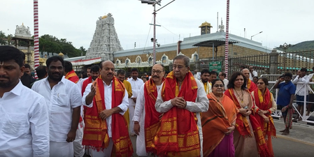 तिरुमाला मंदिर पहुंचे घनश्याम तिवारी, भगवान वेंकटेश्वर से की देश की समृद्धि की प्रार्थना तिरुमाला मंदिर पहुंचे घनश्याम तिवारी, भगवान वेंकटेश्वर से की देश की समृद्धि की प्रार्थना