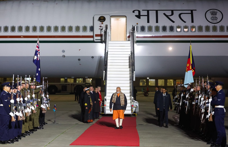 ऑस्ट्रेलिया दौरे पर मेलबर्न पहुंचे पीएम मोदी, दोनों देशों के संबंधों को मजबूत बनाने पर रहेगा जोर ऑस्ट्रेलिया दौरे पर मेलबर्न पहुंचे पीएम मोदी, दोनों देशों के संबंधों को मजबूत बनाने पर रहेगा जोर