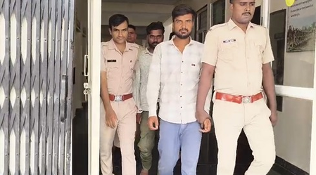 राजस्थान झालावाड़ पुलिस ने 50 लाख की स्मैक-चरस के साथ तीन तस्करों को किया गिरफ्तार राजस्थान झालावाड़ पुलिस ने 50 लाख की स्मैक-चरस के साथ तीन तस्करों को किया गिरफ्तार