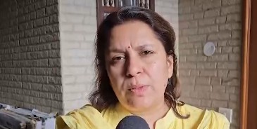 सीएम देवेंद्र फडणवीस अपनी अमर्यादित भाषा पर माफी मांगें सुप्रिया श्रीनेत सीएम देवेंद्र फडणवीस अपनी अमर्यादित भाषा पर माफी मांगें सुप्रिया श्रीनेत