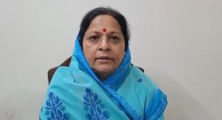 योगी के बयान पर विपक्ष का निशाना, कहा-मंदिर-मस्जिद नहीं, भ्रष्टाचार पर बोलिए योगी के बयान पर विपक्ष का निशाना, कहा-मंदिर-मस्जिद नहीं, भ्रष्टाचार पर बोलिए