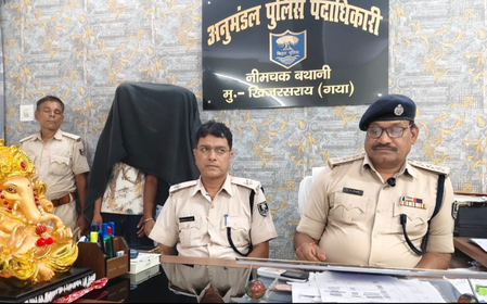 बिहार गयाजी में एसटीएफ और पुलिस की संयुक्त कार्रवाई, 8 देशी कट्टे व 4 कारतूस के साथ दो गिरफ्तार