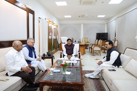 दतिया उपचुनाव को लेकर भाजपा में मंथन, नरोत्तम मिश्रा की मुख्यमंत्री और प्रदेश अध्यक्ष से मुलाकात दतिया उपचुनाव को लेकर भाजपा में मंथन, नरोत्तम मिश्रा की मुख्यमंत्री और प्रदेश अध्यक्ष से मुलाकात