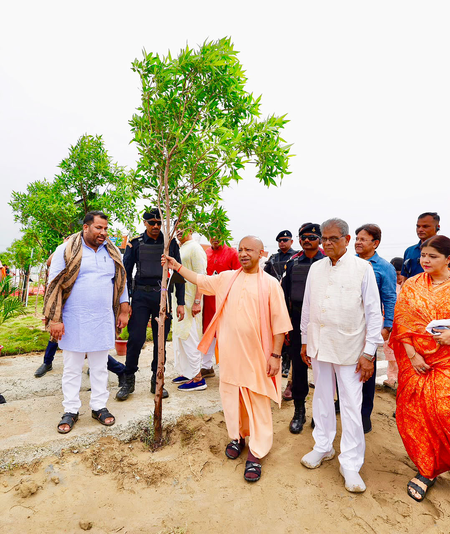 वनों से ही नदियां रहेंगी सदानीरा मुख्यमंत्री योगी वनों से ही नदियां रहेंगी सदानीरा मुख्यमंत्री योगी