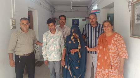 गांधीनगर में गला दबाकर युवक की हत्या, पड़ोसियों पर केस दर्ज गांधीनगर में गला दबाकर युवक की हत्या, पड़ोसियों पर केस दर्ज