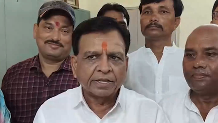 दतिया उपचुनाव भाजपा की बैठक में शामिल हुए उपमुख्यमंत्री जगदीश देवड़ा, नरोत्तम मिश्रा को आशुतोष तिवारी ने बताया अभिभावक