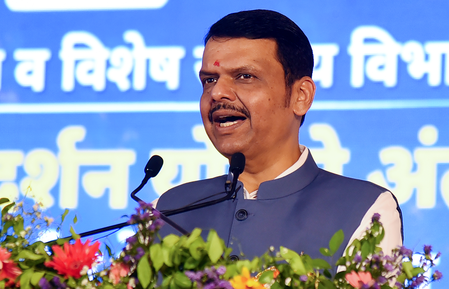 महाराष्ट्र कन्नड़ माध्यम के शिक्षकों के लिए टीईटी में मराठी भाषा अनिवार्य करने पर केवीएस का विरोध महाराष्ट्र कन्नड़ माध्यम के शिक्षकों के लिए टीईटी में मराठी भाषा अनिवार्य करने पर केवीएस का विरोध