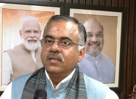 तरुण चुघ का उमर अब्दुल्ला पर तंज, कहा- विदेशी नेताओं का नाम लेकर जम्मू-कश्मीर पर भ्रम न फैलाएं उमर अब्दुल्ला तरुण चुघ का उमर अब्दुल्ला पर तंज, कहा- विदेशी नेताओं का नाम लेकर जम्मू-कश्मीर पर भ्रम न फैलाएं उमर अब्दुल्ला