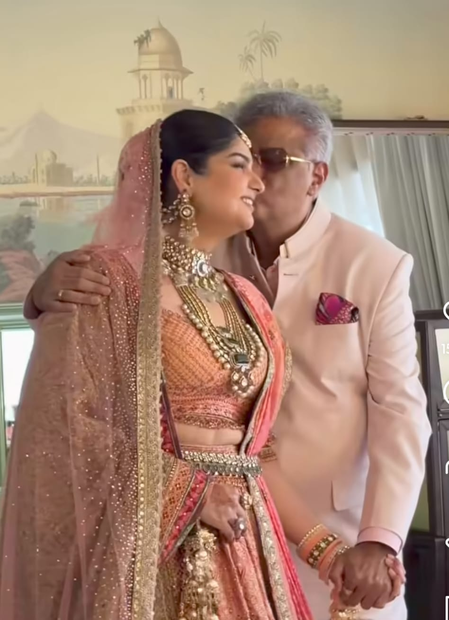 Anshula Kapoor shares emotional father-daughter moments with Boney Kapoor from her wedding ‘bidaai’ Anshula Kapoor shares emotional father-daughter moments with Boney Kapoor from her wedding ‘bidaai’