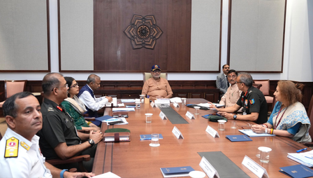 रक्षा मंत्रालय ने उपराष्ट्रपति को नेशनल कैडेट कोर और सैनिक स्कूलों के बारे में जानकारी दी