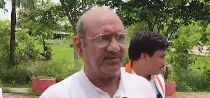 दतिया उपचुनाव कांग्रेस को सपा का साथ, घनश्याम सिंह ने किया जीत का दावा दतिया उपचुनाव कांग्रेस को सपा का साथ, घनश्याम सिंह ने किया जीत का दावा