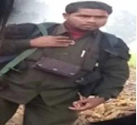 20 लाख का इनामी माओवादी रीजनल कमांडर गिरफ्तार, चार पुलिसकर्मियों की हत्या का है मुख्य आरोपी 20 लाख का इनामी माओवादी रीजनल कमांडर गिरफ्तार, चार पुलिसकर्मियों की हत्या का है मुख्य आरोपी