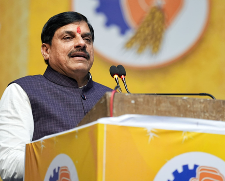 मध्य प्रदेश में यूसीसी के लिए गठित समिति ने प्रतिवेदन मुख्यमंत्री को सौंपा मध्य प्रदेश में यूसीसी के लिए गठित समिति ने प्रतिवेदन मुख्यमंत्री को सौंपा