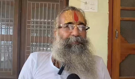 राम मंदिर चढ़ावा चोरी मामले के बीच अयोध्या में आस्था बरकरार, संतों ने कहा-जांच से और मजबूत होगा विश्वास राम मंदिर चढ़ावा चोरी मामले के बीच अयोध्या में आस्था बरकरार, संतों ने कहा-जांच से और मजबूत होगा विश्वास