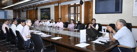 यूपी में ईवी चार्जिंग नेटवर्क के विस्तार की तैयारी, मुख्य सचिव ने विभागों से मांगी भूमि की सूची यूपी में ईवी चार्जिंग नेटवर्क के विस्तार की तैयारी, मुख्य सचिव ने विभागों से मांगी भूमि की सूची