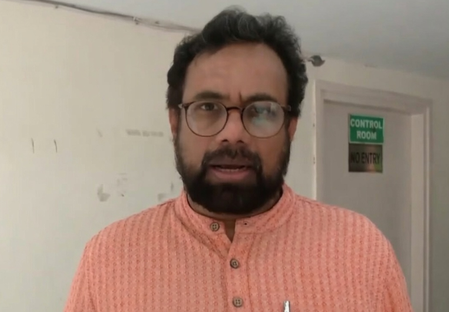 गुजरात के एंटी-रेडिकलाइजेशन एसओपी पर सांसद डॉ. जॉन ब्रिटास ने सीएम भूपेंद्र पटेल को लिखा पत्र, समीक्षा की मांग गुजरात के एंटी-रेडिकलाइजेशन एसओपी पर सांसद डॉ. जॉन ब्रिटास ने सीएम भूपेंद्र पटेल को लिखा पत्र, समीक्षा की मांग
