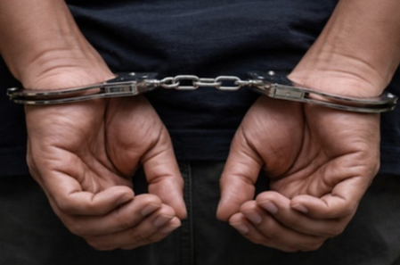 सरायकेला पति ने शक के चलते पत्नी को मारकर सेफ्टी टैंक में छिपाया, आरोपी गिरफ्तार सरायकेला पति ने शक के चलते पत्नी को मारकर सेफ्टी टैंक में छिपाया, आरोपी गिरफ्तार