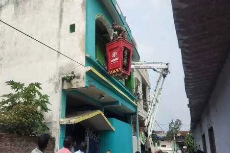 झारखंडः आरएसएस प्रांत कार्यालय पर हमले की जांच में एनआईए ने लोहरदगा में कई ठिकानों पर की छापेमारी झारखंडः आरएसएस प्रांत कार्यालय पर हमले की जांच में एनआईए ने लोहरदगा में कई ठिकानों पर की छापेमारी