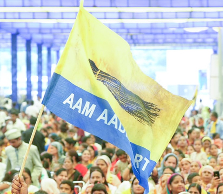 एमसीडी में क्रॉस वोटिंग पर आप की बड़ी कार्रवाई, तीन महिला पार्षद तत्काल प्रभाव से निलंबित एमसीडी में क्रॉस वोटिंग पर आप की बड़ी कार्रवाई, तीन महिला पार्षद तत्काल प्रभाव से निलंबित