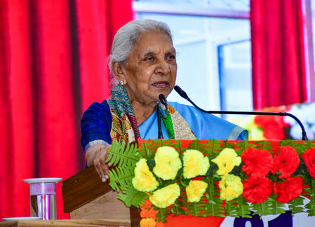 बच्चों और युवाओं को नशे के खिलाफ जागरूक करना होगा राज्यपाल आनंदीबेन पटेल बच्चों और युवाओं को नशे के खिलाफ जागरूक करना होगा राज्यपाल आनंदीबेन पटेल