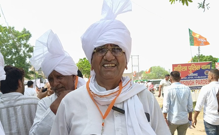 हरियाणा जींद से दौड़ी देश की पहली हाइड्रोजन पैसेंजर ट्रेन, स्थानीय लोगों ने खुशी जाहिर कर पीएम मोदी का जताया आभार हरियाणा जींद से दौड़ी देश की पहली हाइड्रोजन पैसेंजर ट्रेन, स्थानीय लोगों ने खुशी जाहिर कर पीएम मोदी का जताया आभार