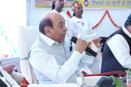 वीर कुंवर सिंह विश्वविद्यालय में राज्यपाल का संवाद, उच्च शिक्षा सुधार और छात्रों के सुझावों पर दिया जोर वीर कुंवर सिंह विश्वविद्यालय में राज्यपाल का संवाद, उच्च शिक्षा सुधार और छात्रों के सुझावों पर दिया जोर
