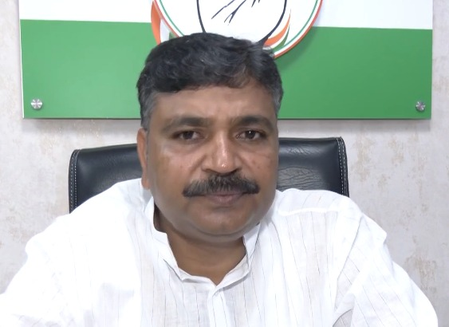 सोनम वांगचुक मामले पर टीकाराम जूली का तंज, तानाशाही से आंदोलन खत्म करना चाह रही सरकार सोनम वांगचुक मामले पर टीकाराम जूली का तंज, तानाशाही से आंदोलन खत्म करना चाह रही सरकार