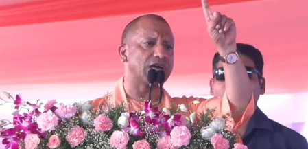 बेटी और व्यापारी की सुरक्षा से खिलवाड़ करने वालों की जगह जेल या जहन्नुम में सीएम योगी बेटी और व्यापारी की सुरक्षा से खिलवाड़ करने वालों की जगह जेल या जहन्नुम में सीएम योगी