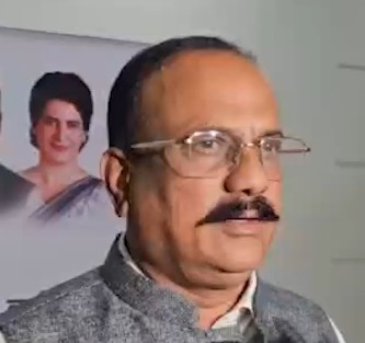 ‘डेमोक्रेसी नहीं, डिक्टेटरशिप है, सोनम वांगचुक को अस्पताल ले जाने पर भड़के कांग्रेस नेता हर्षवर्धन सपकाल ‘डेमोक्रेसी नहीं, डिक्टेटरशिप है, सोनम वांगचुक को अस्पताल ले जाने पर भड़के कांग्रेस नेता हर्षवर्धन सपकाल
