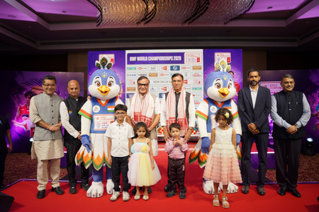 मांडविया और हिमंता बिस्वा सरमा ने बीडब्ल्यूएफ वर्ल्ड चैंपियनशिप के लिए मैस्कॉट पीको और एंथम लॉन्च किया मांडविया और हिमंता बिस्वा सरमा ने बीडब्ल्यूएफ वर्ल्ड चैंपियनशिप के लिए मैस्कॉट पीको और एंथम लॉन्च किया