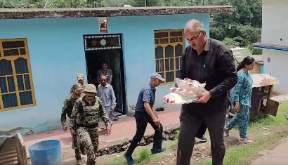जम्मू-कश्मीर के पुंछ जिले में नियंत्रण रेखा के पास 25 करोड़ रुपए की हेरोइन जब्त जम्मू-कश्मीर के पुंछ जिले में नियंत्रण रेखा के पास 25 करोड़ रुपए की हेरोइन जब्त