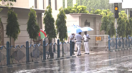 Heavy rain to lash Bengal through next week, red alert for four districts in north Heavy rain to lash Bengal through next week, red alert for four districts in north