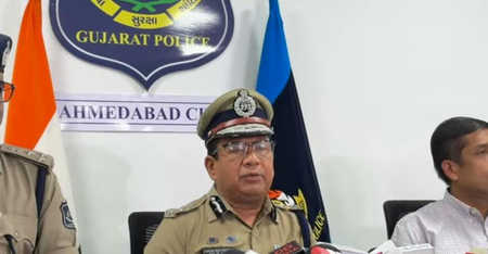 अहमदाबाद में पटाखा कारखाने में हुए विस्फोट की जांच के लिए एसआईटी गठित अहमदाबाद में पटाखा कारखाने में हुए विस्फोट की जांच के लिए एसआईटी गठित