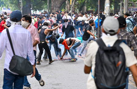 Five FIRs registered in violent Delhi protest clashes