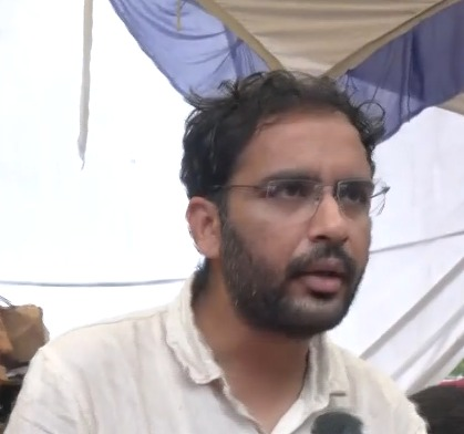 जब तक धर्मेंद्र प्रधान नहीं देंगे इस्तीफा, आंदोलन रहेगा जारी आशुतोष रांका जब तक धर्मेंद्र प्रधान नहीं देंगे इस्तीफा, आंदोलन रहेगा जारी आशुतोष रांका