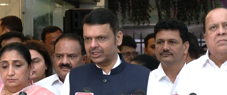 राजनीतिक हित विरोध-प्रदर्शनों को पटरी से उतार रहे हैं, फैला रहे अराजकता, पेपर लीक पर सीएम फडणवीस राजनीतिक हित विरोध-प्रदर्शनों को पटरी से उतार रहे हैं, फैला रहे अराजकता, पेपर लीक पर सीएम फडणवीस